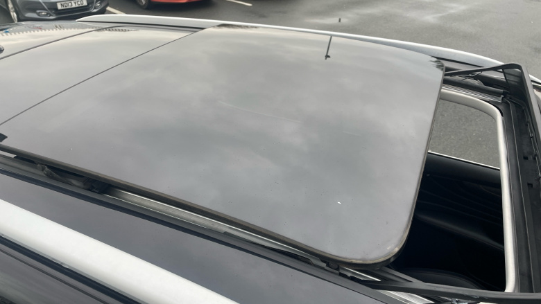 MG Hs 1.5 T-GDI Exclusive 5dr Petrol Hatchback